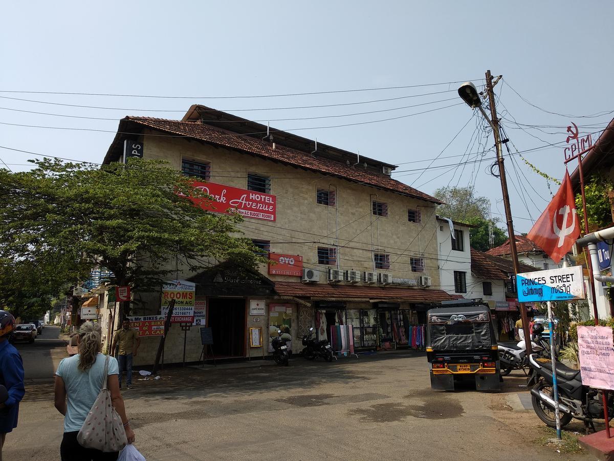 Hotel Park Avenue Kochi Eksteriør bilde