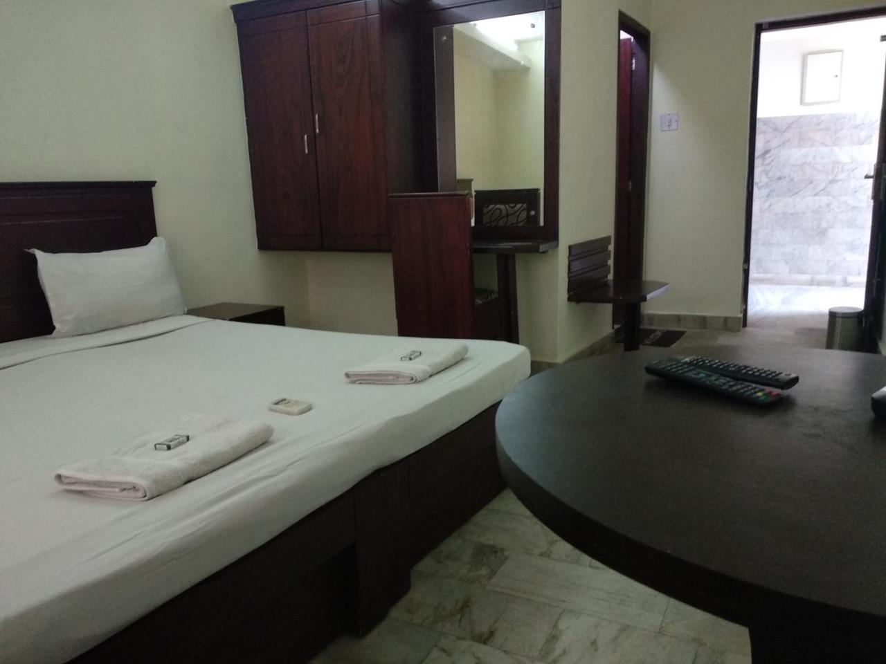 Hotel Park Avenue Kochi Eksteriør bilde