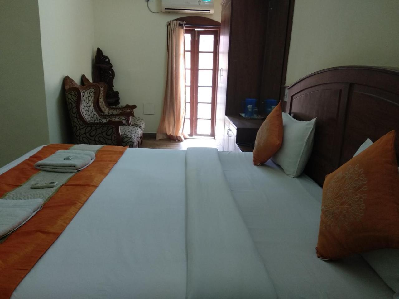 Hotel Park Avenue Kochi Eksteriør bilde