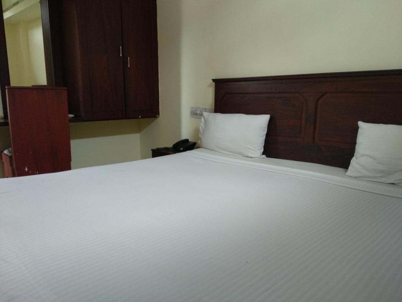 Hotel Park Avenue Kochi Eksteriør bilde